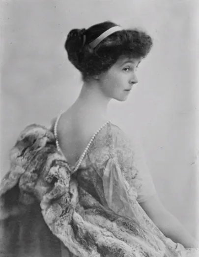 Vintage photos of women from Belle Époque