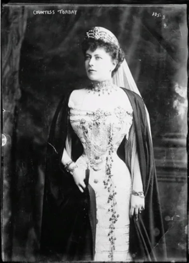Vintage photos of women from Belle Époque