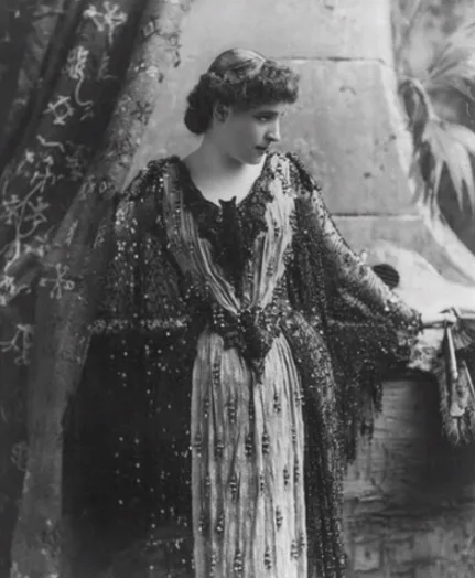 Vintage photos of women from Belle Époque