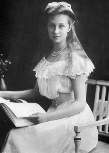 Vintage photos of women from Belle Époque