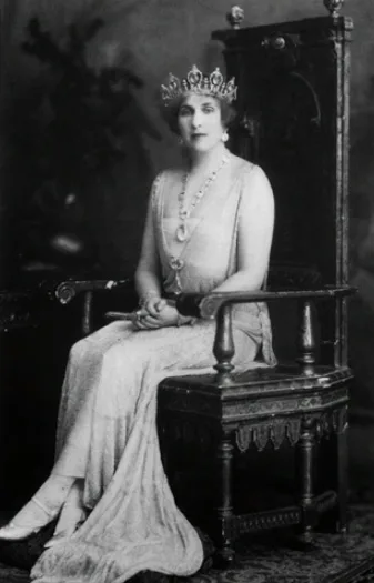 Vintage photos of women from Belle Époque