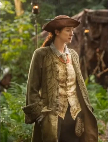 Stage costumes of Outlander series. Scottish 18th-century clothing of Claire Fraser