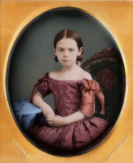 Colorized old photos from Victorian England. What did men, women, and children wear at the time?