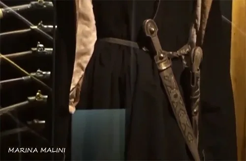 Georgian traditional clothing pieces. Oddly elegant Georgian folk shoes (photos)