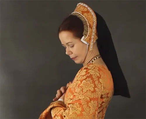 Tudor dress32