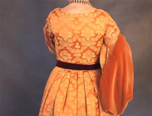 Tudor dress5