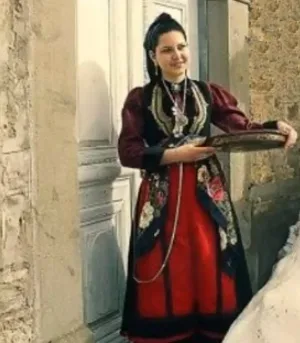 Folk costume of Southern Albania. Garments, features, colors, and adornments
