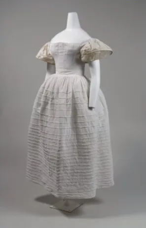 set of sleeve supports from 1828