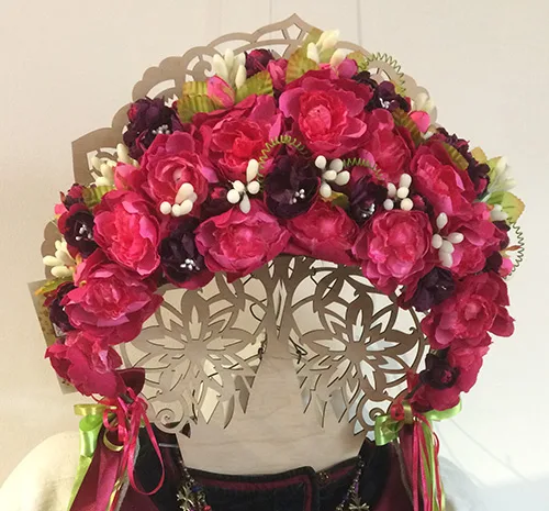 Vintage bride’s attire from central Ukraine, late 19th – early 20th century