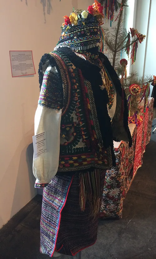 Vintage bride’s outfit from Ivano-Frankivsk region (western Ukraine), late 19th – early 20th century