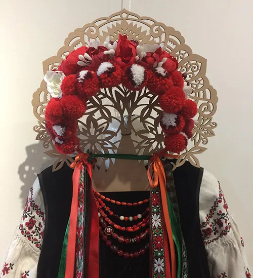Authentic bride’s dress from central Ukraine, early 20th century