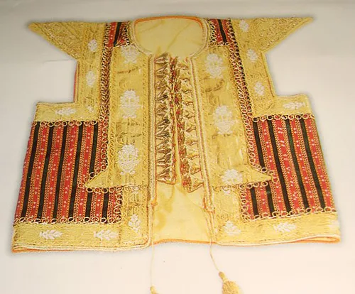 Tunisian farmla – ornate vest with sparkling gold embroidery