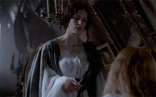Crimson Peak stage costumes and their real-life historical equivalents