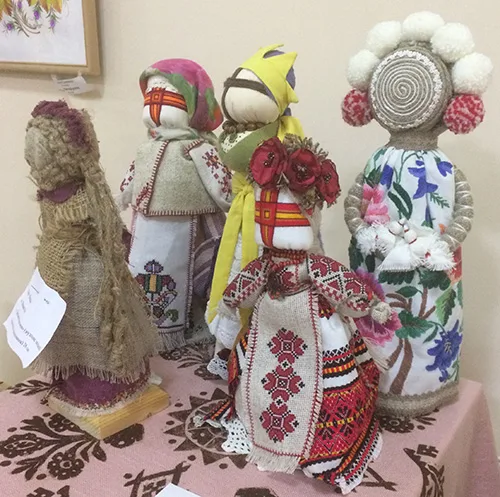 Dolls4