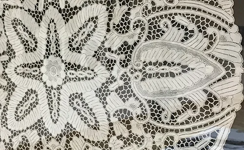 Lace26