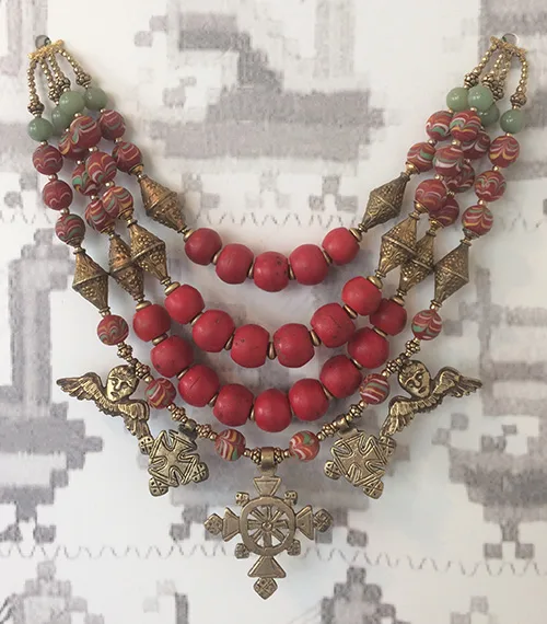 Extremely beautiful necklaces made of a mix of beads and pendants from around the world (part 1)