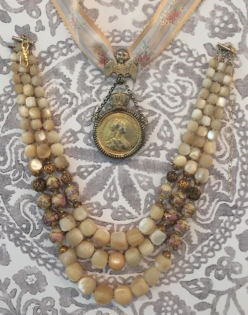 Necklace100