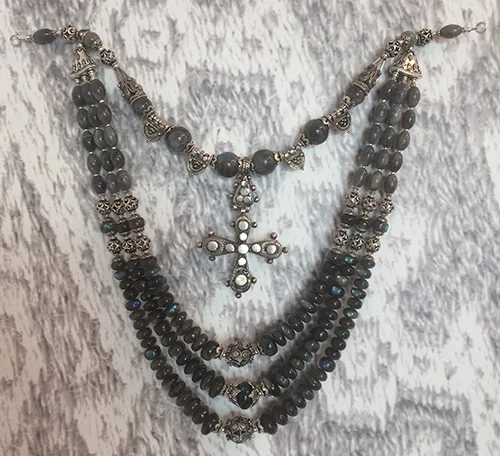 Necklace75