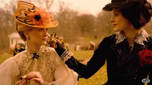 Crimson Peak show costumes