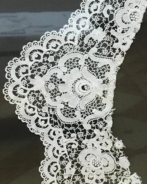 Lace19