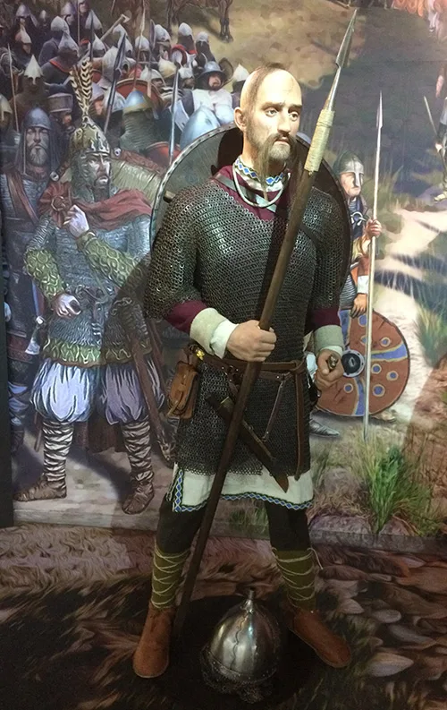 Reconstruction of costume from Kyivan Rus