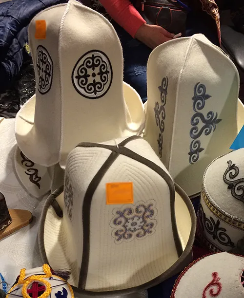 kazakh hats2