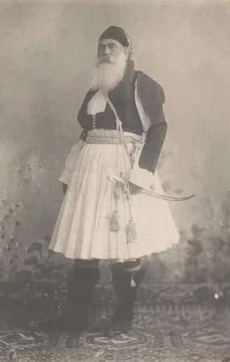 Greek folk dress from different periods and regions (+ photos)