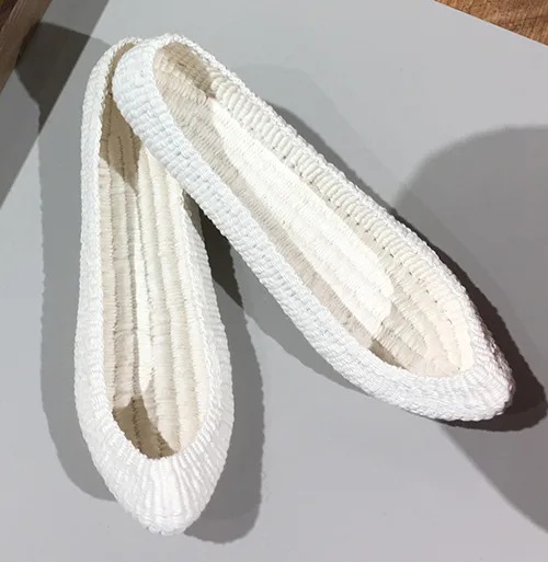 Korean hanji paper and traditional clothing & accessories made from it