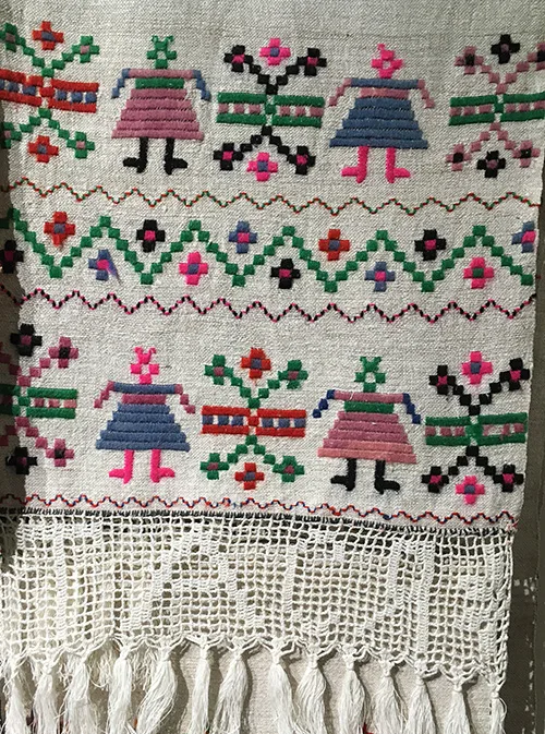 Ukrainian embroidered ceremonial towels