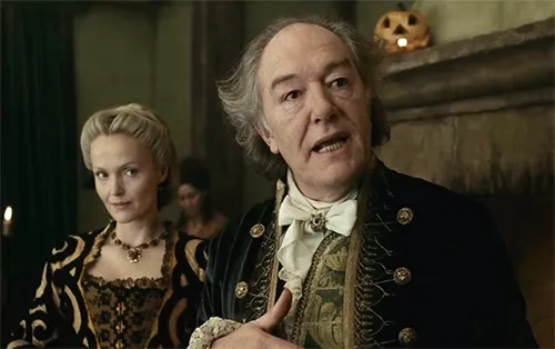 Stage costumes in Sleepy Hollow movie