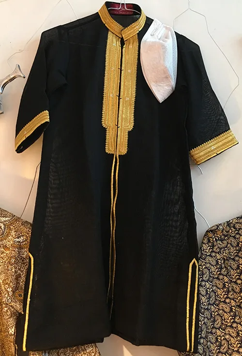 Bisht – Arab traditional male cloak and not winter wear