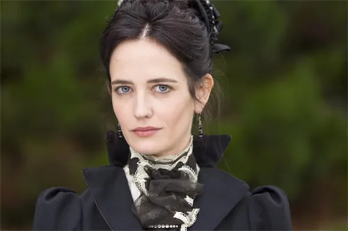 Movie costumes of Vanessa Ives from Penny Dreadful series