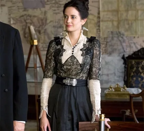 Movie costumes of Vanessa Ives from Penny Dreadful series