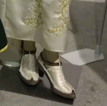 Montenegrin shoes1
