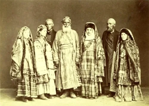 Tatar traditional attire. Beautifully ornamented costumes with pricey jewelry