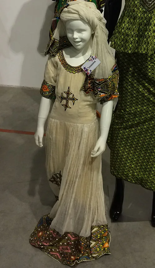 Ethiopian habesha kemis – white dress with pretty embroidery