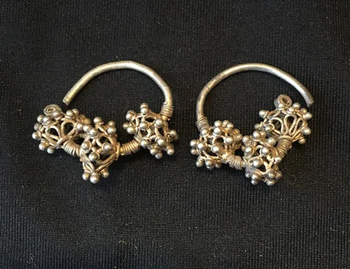 Medieval temple rings. The most charming women’s jewelry of all times