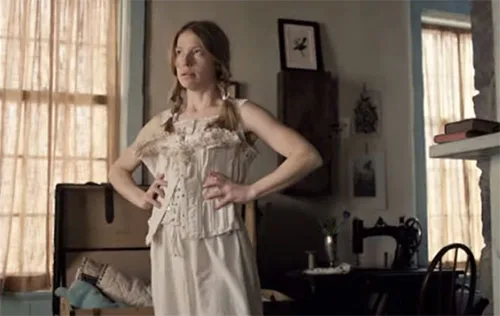 Movie costumes in Anne with an E series were based on period-accurate female clothing