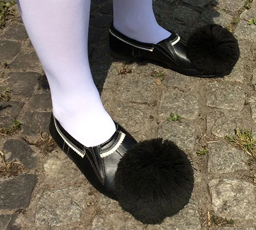 Greek shoes2