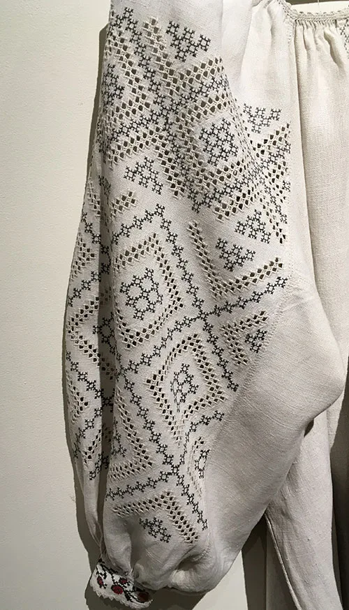 Poltava embroidery10