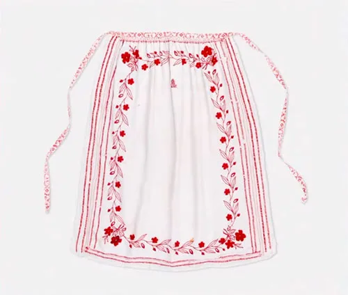Movie costumes in folk horror film Midsommar