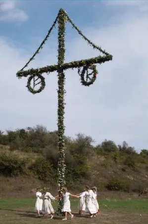Movie costumes in folk horror film Midsommar