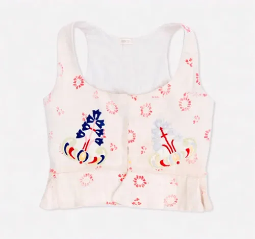 Movie costumes in folk horror film Midsommar