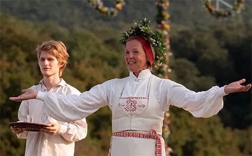 Movie costumes in folk horror film Midsommar