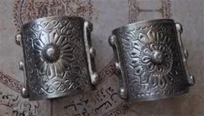 Moroccan authentic jewelry – massive, copious, and so charming