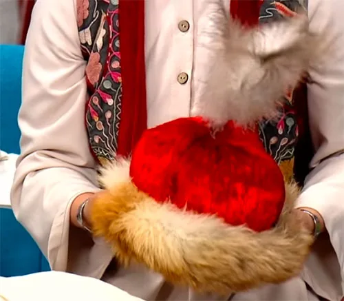Kyrgyz traditional women’s headdresses. Elechek – remarkable multifunctional headpiece