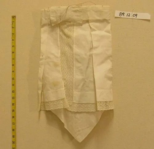 White cotton bonnet huvudbonad with a stiff wide headband