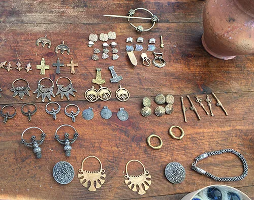 Accurate modern replicas of medieval jewelry