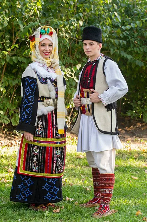 Serbian traditional double-knit socks. What tricks and secrets do they have?