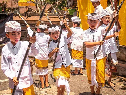 Balinese udeng – one of many Indonesian folk headpieces